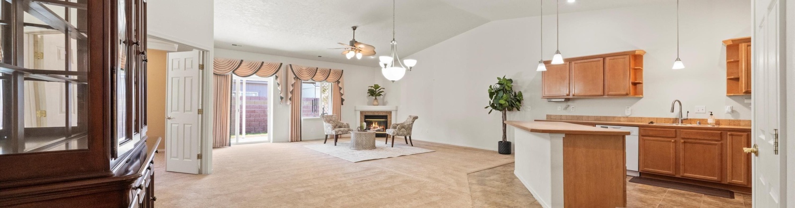 Mia Lane, Pasco, Washington 99301, 3 Bedrooms Bedrooms, 0 ,2 BathroomsBathrooms,Condos/townhomes,For Sale,Mia Lane,0,287768