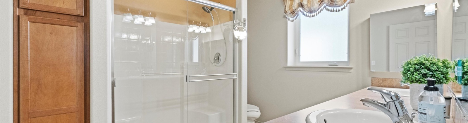 Mia Lane, Pasco, Washington 99301, 3 Bedrooms Bedrooms, 0 ,2 BathroomsBathrooms,Condos/townhomes,For Sale,Mia Lane,0,287768