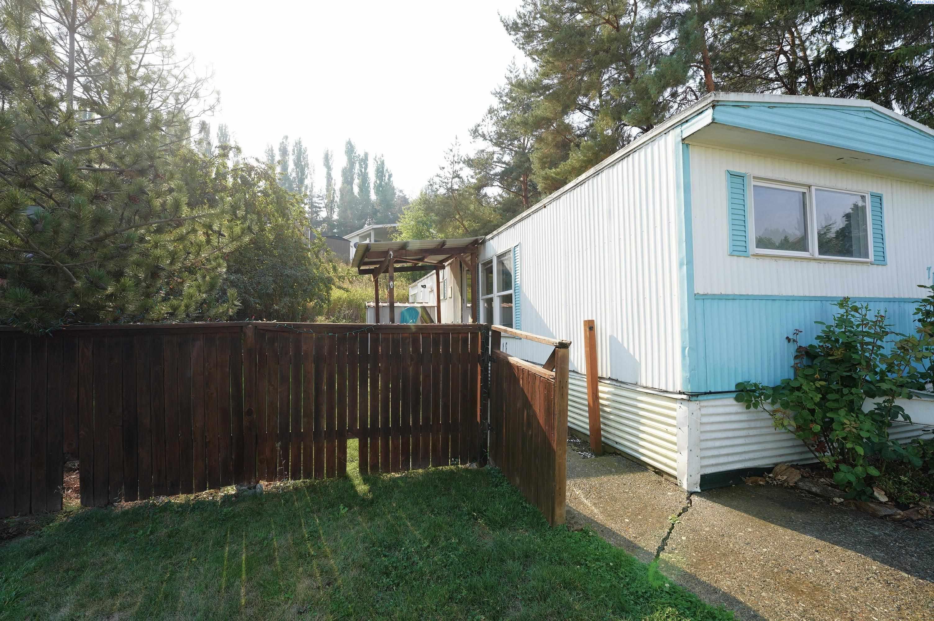 Grand Ave. #71, Pullman, Washington 99163, 2 Bedrooms Bedrooms, 0 ,1 BathroomBathrooms,Manufactured Homes,For Sale,Grand Ave. #71,0,287801