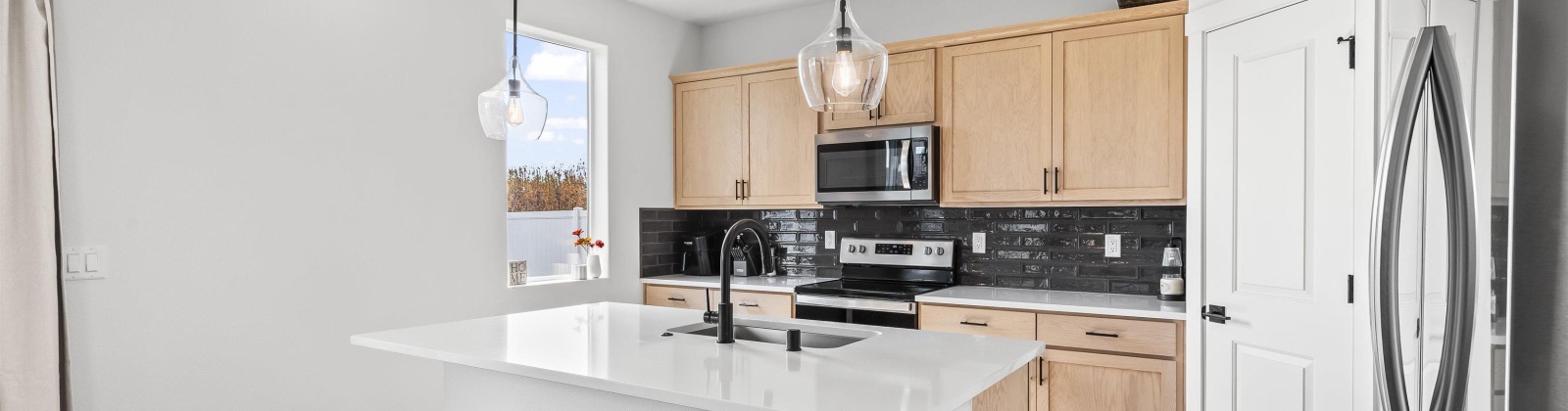 Pearl Ave, Grandview, Washington 98930, 3 Bedrooms Bedrooms, 0 ,3 BathroomsBathrooms,Houses,For Sale,Pearl Ave,0,287797