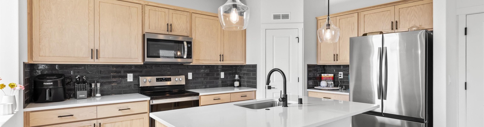 Pearl Ave, Grandview, Washington 98930, 3 Bedrooms Bedrooms, 0 ,3 BathroomsBathrooms,Houses,For Sale,Pearl Ave,0,287797