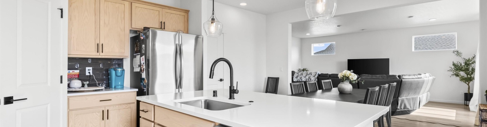 Pearl Ave, Grandview, Washington 98930, 3 Bedrooms Bedrooms, 0 ,3 BathroomsBathrooms,Houses,For Sale,Pearl Ave,0,287797