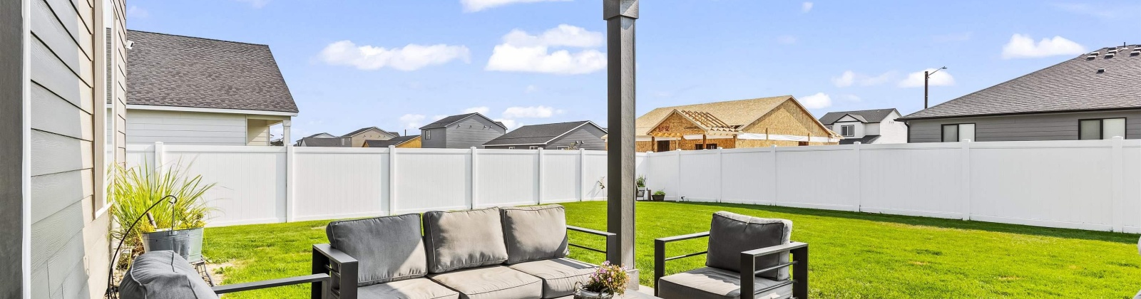 Pearl Ave, Grandview, Washington 98930, 3 Bedrooms Bedrooms, 0 ,3 BathroomsBathrooms,Houses,For Sale,Pearl Ave,0,287797