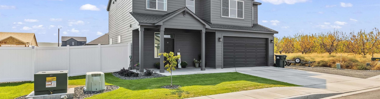 Pearl Ave, Grandview, Washington 98930, 3 Bedrooms Bedrooms, 0 ,3 BathroomsBathrooms,Houses,For Sale,Pearl Ave,0,287797