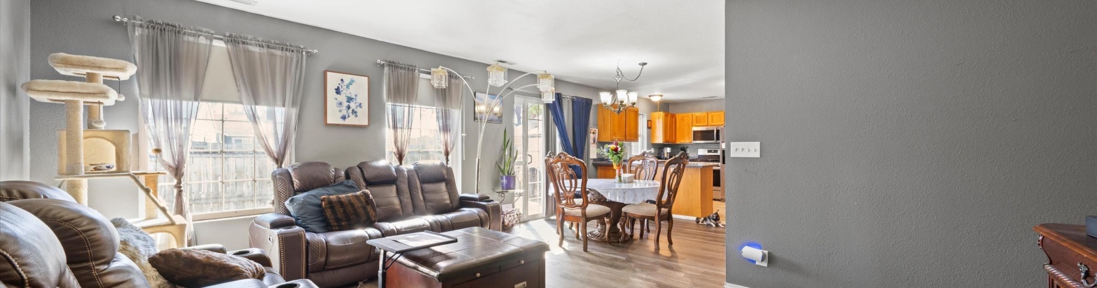 1st Ave, Kennewick, Washington 99336, 3 Bedrooms Bedrooms, 0 ,2 BathroomsBathrooms,Houses,For Sale,1st Ave,0,287796