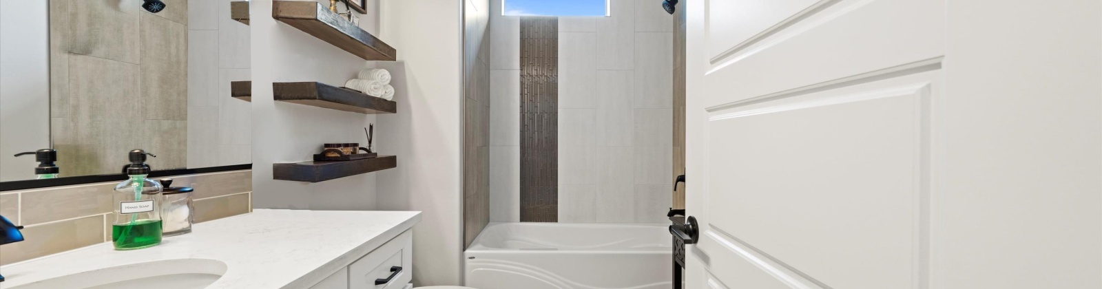 Alaska St, Kennewick, Washington 99338, 3 Bedrooms Bedrooms, 0 ,3 BathroomsBathrooms,Houses,For Sale,Alaska St,0,287013