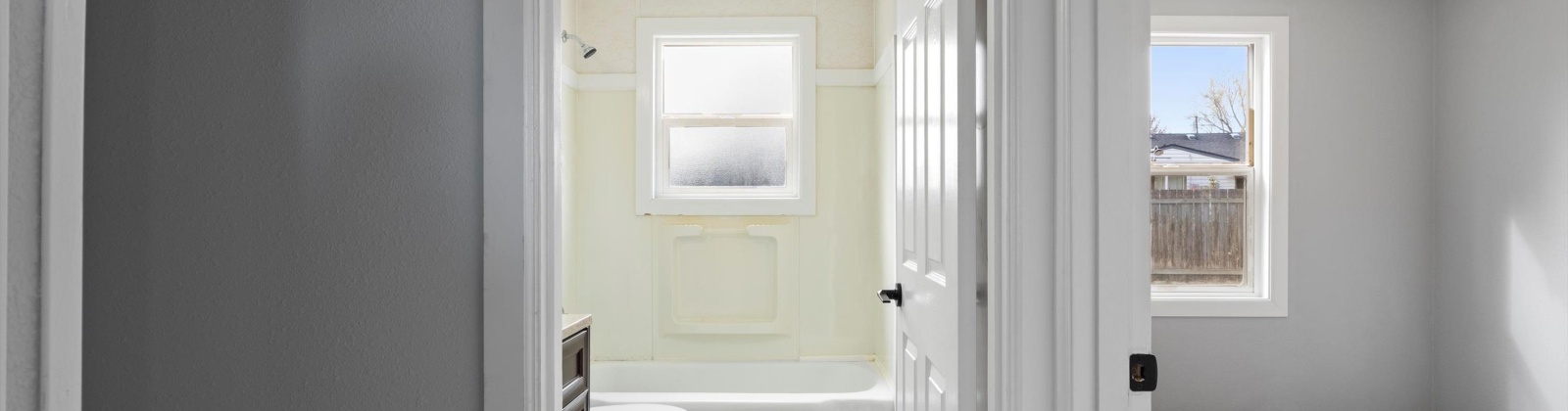 Zillah St, Kennewick, Washington 99336, 2 Bedrooms Bedrooms, 0 ,1 BathroomBathrooms,Houses,For Sale,Zillah St,0,283044