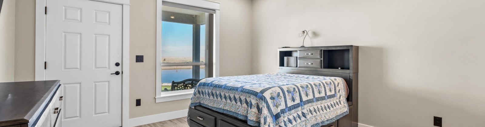 Columbia Bluff Lane, Pasco, Washington 99301, 5 Bedrooms Bedrooms, 0 ,3 BathroomsBathrooms,Houses,For Sale,Columbia Bluff Lane,0,287848