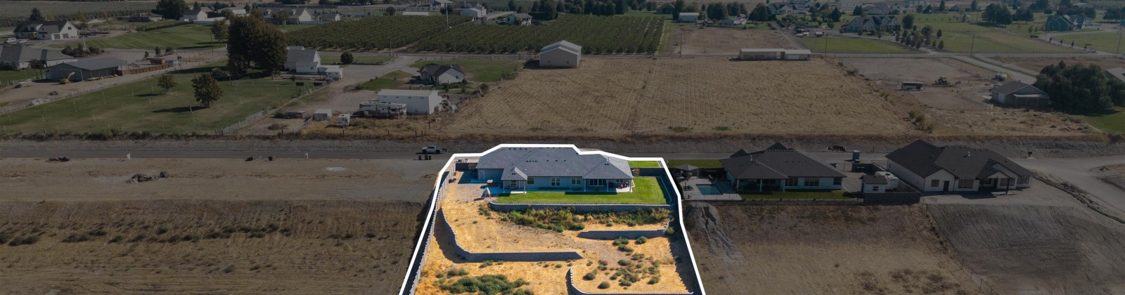 Columbia Bluff Lane, Pasco, Washington 99301, 5 Bedrooms Bedrooms, 0 ,3 BathroomsBathrooms,Houses,For Sale,Columbia Bluff Lane,0,287848