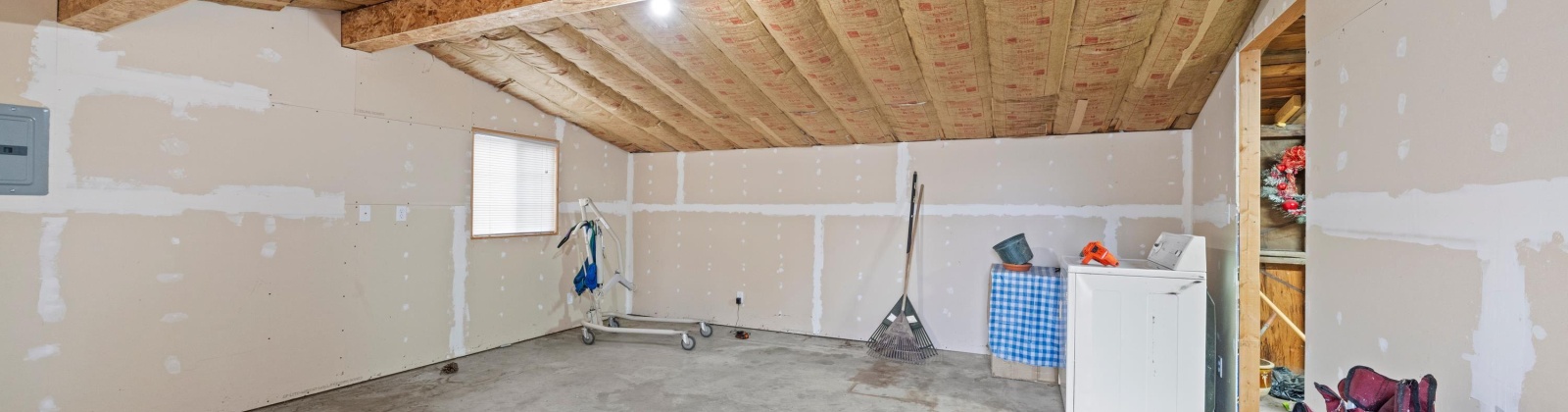 13th St, Sunnyside, Washington 98944, 4 Bedrooms Bedrooms, 0 ,1 BathroomBathrooms,Houses,For Sale,13th St,0,287885