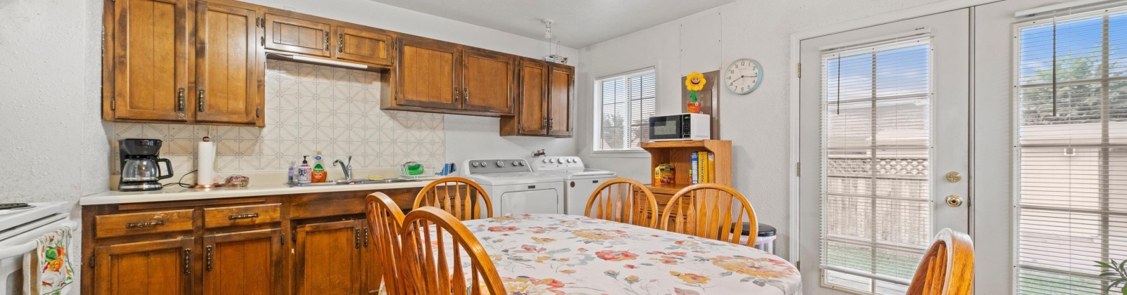 13th St, Sunnyside, Washington 98944, 4 Bedrooms Bedrooms, 0 ,1 BathroomBathrooms,Houses,For Sale,13th St,0,287885