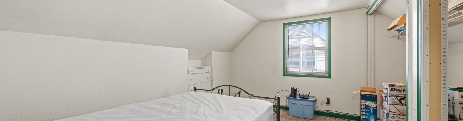 13th St, Sunnyside, Washington 98944, 4 Bedrooms Bedrooms, 0 ,1 BathroomBathrooms,Houses,For Sale,13th St,0,287885