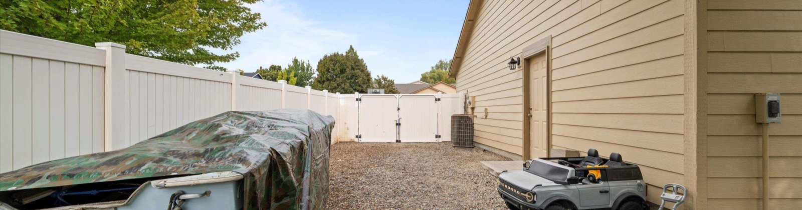 Monica St., West Richland, Washington 99353, 4 Bedrooms Bedrooms, 0 ,3 BathroomsBathrooms,Houses,For Sale,Monica St.,0,287867