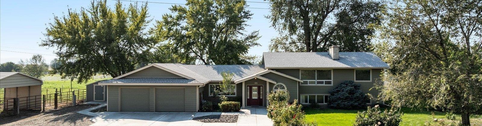 Columbia River Road, Pasco, Washington 99301, 4 Bedrooms Bedrooms, 0 ,3 BathroomsBathrooms,Houses,For Sale,Columbia River Road,0,287873