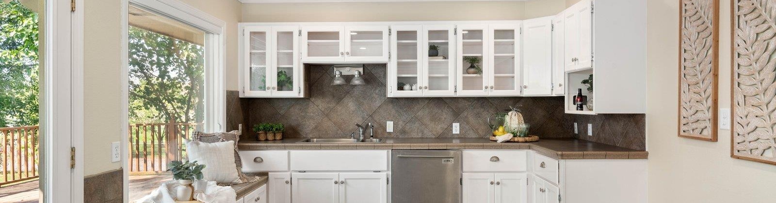 Columbia River Road, Pasco, Washington 99301, 4 Bedrooms Bedrooms, 0 ,3 BathroomsBathrooms,Houses,For Sale,Columbia River Road,0,287873