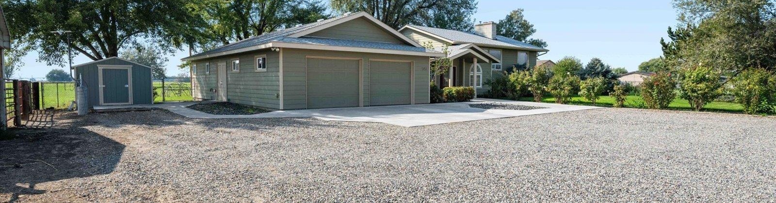 Columbia River Road, Pasco, Washington 99301, 4 Bedrooms Bedrooms, 0 ,3 BathroomsBathrooms,Houses,For Sale,Columbia River Road,0,287873