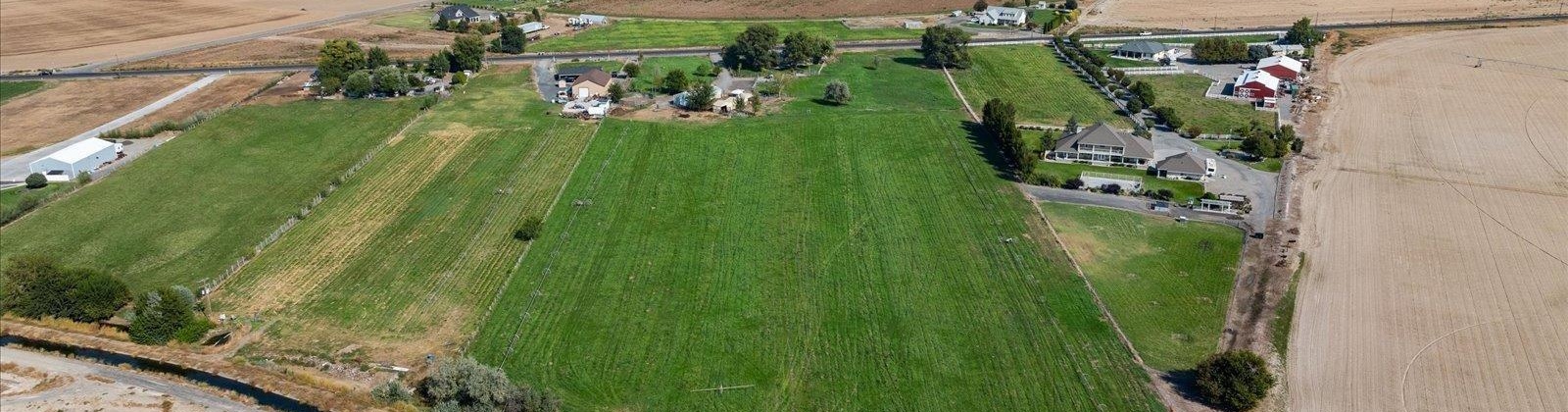 Columbia River Road, Pasco, Washington 99301, 4 Bedrooms Bedrooms, 0 ,3 BathroomsBathrooms,Houses,For Sale,Columbia River Road,0,287873