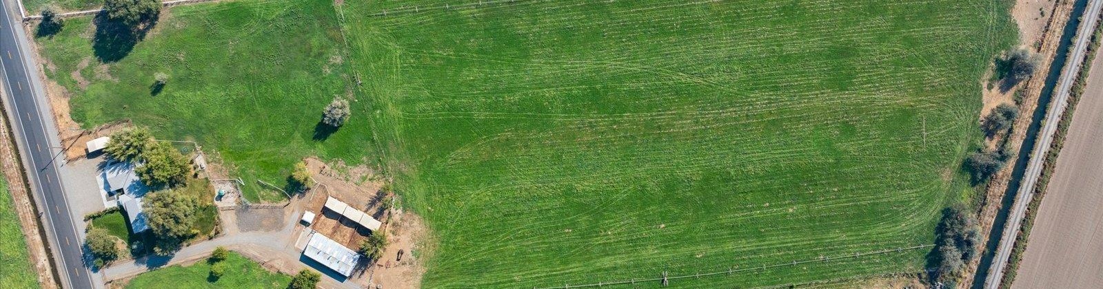 Columbia River Road, Pasco, Washington 99301, 4 Bedrooms Bedrooms, 0 ,3 BathroomsBathrooms,Houses,For Sale,Columbia River Road,0,287873