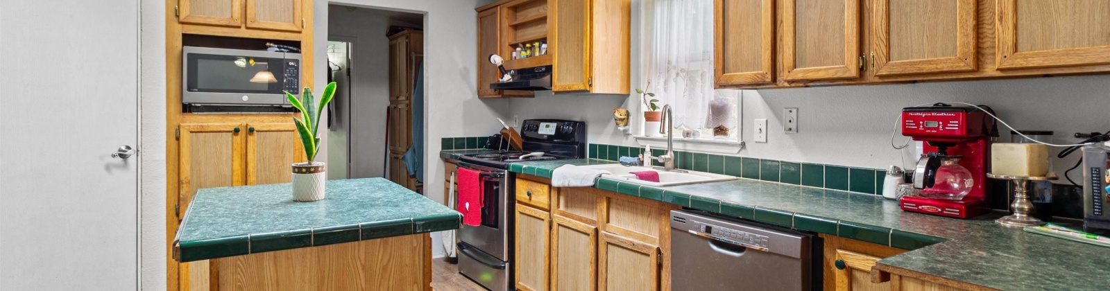 56th Pr NE, Benton City, Washington 99320, 4 Bedrooms Bedrooms, 0 ,2 BathroomsBathrooms,Manufactured Homes,For Sale,56th Pr NE,0,287872