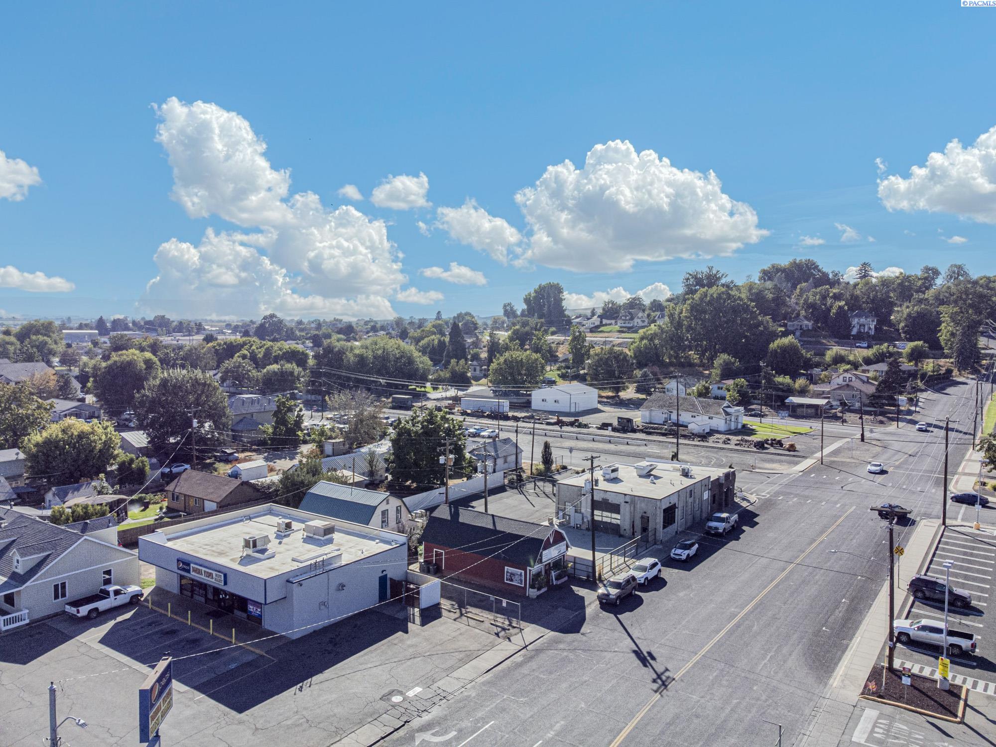 Grant Ave, Sunnyside, Washington 98944, 4 Bedrooms Bedrooms, 0 ,2 BathroomsBathrooms,Multi-family,For Sale,Grant Ave,0,287893