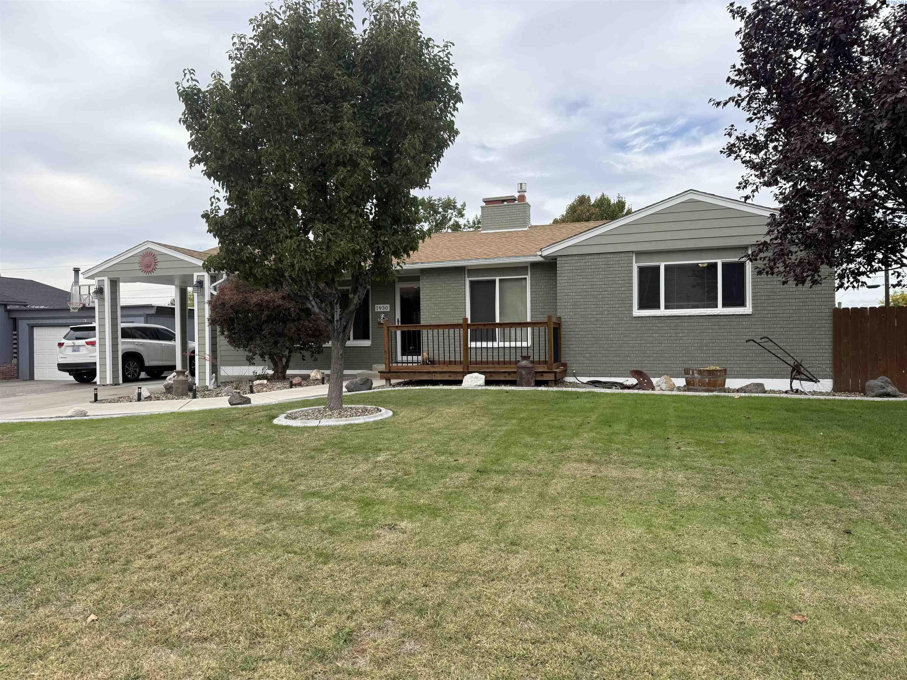 Benson Ave, Prosser, Washington 99350, 4 Bedrooms Bedrooms, 0 ,2 BathroomsBathrooms,Houses,For Sale,Benson Ave,0,287886
