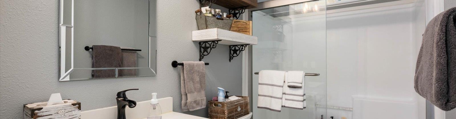 382 PR SE, Kennewick, Washington 99338, 5 Bedrooms Bedrooms, 0 ,3 BathroomsBathrooms,Manufactured Homes,For Sale,382 PR SE,0,287913