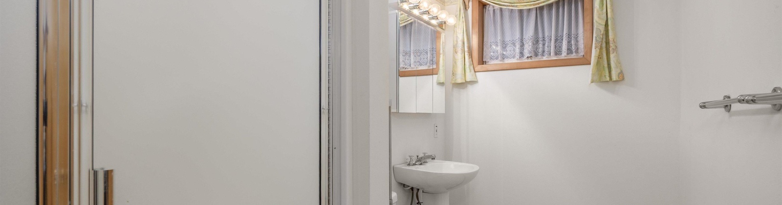 Cherry Ave, Sunnyside, Washington 98944, 3 Bedrooms Bedrooms, 0 ,3 BathroomsBathrooms,Houses,For Sale,Cherry Ave,0,287908