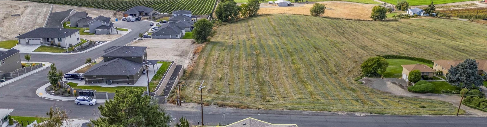 Cherry Ave, Sunnyside, Washington 98944, 3 Bedrooms Bedrooms, 0 ,3 BathroomsBathrooms,Houses,For Sale,Cherry Ave,0,287908