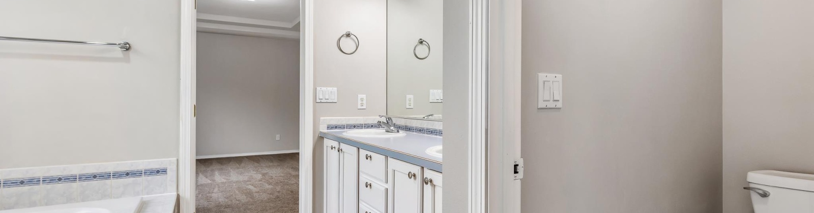 Desert Springs Ave, Richland, Washington 99352, 4 Bedrooms Bedrooms, 0 ,3 BathroomsBathrooms,Houses,For Sale,Desert Springs Ave,0,287906