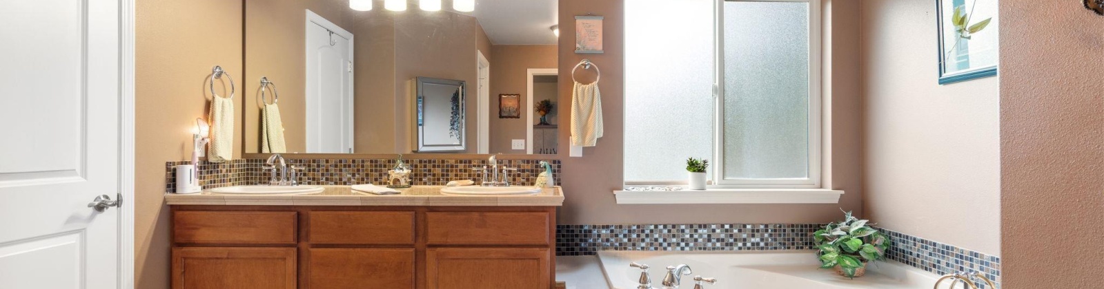 Johnson St, Kennewick, Washington 99337, 4 Bedrooms Bedrooms, 0 ,2 BathroomsBathrooms,Houses,For Sale,Johnson St,0,287923