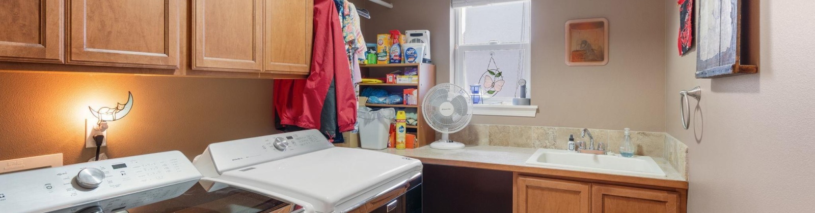 Johnson St, Kennewick, Washington 99337, 4 Bedrooms Bedrooms, 0 ,2 BathroomsBathrooms,Houses,For Sale,Johnson St,0,287923