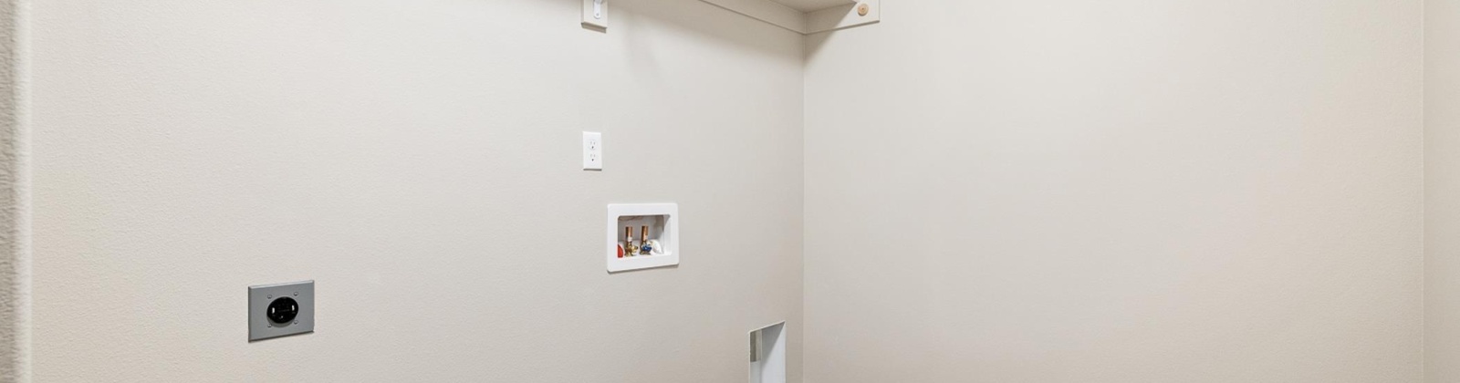 Quay St, Kennewick, Washington 99338, 3 Bedrooms Bedrooms, 0 ,2 BathroomsBathrooms,Houses,For Sale,Quay St,0,287921