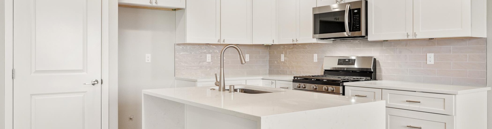 Quay St, Kennewick, Washington 99338, 3 Bedrooms Bedrooms, 0 ,2 BathroomsBathrooms,Houses,For Sale,Quay St,0,287921