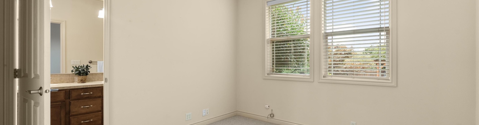 2nd Ave, Kennewick, Washington 99336, 4 Bedrooms Bedrooms, 0 ,3 BathroomsBathrooms,Houses,For Sale,2nd Ave,0,287945