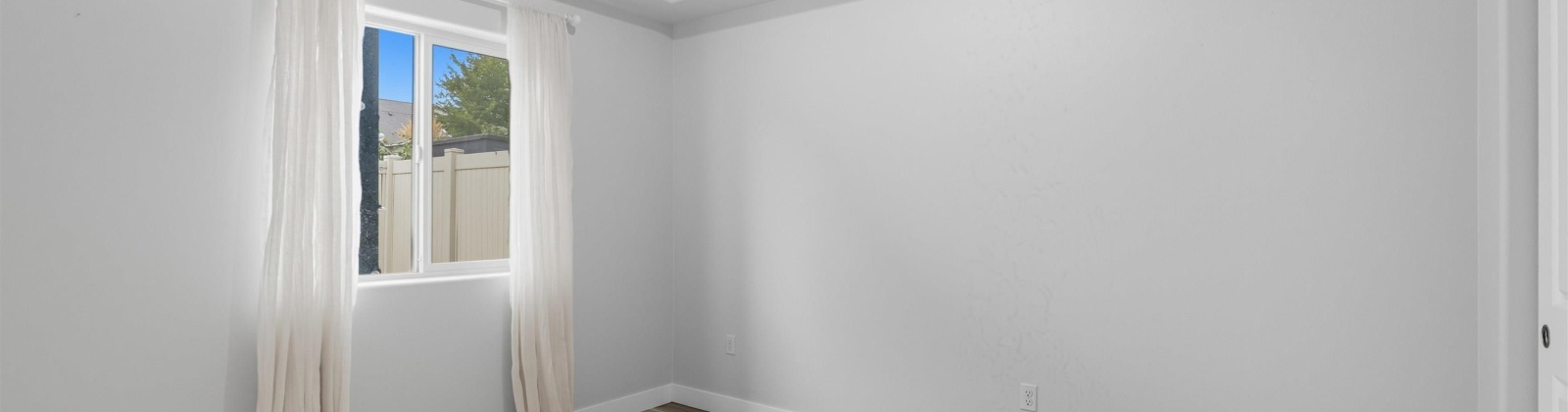 30th Pl, Kennewick, Washington 99337, 3 Bedrooms Bedrooms, 0 ,2 BathroomsBathrooms,Condos/townhomes,For Sale,30th Pl,0,287944