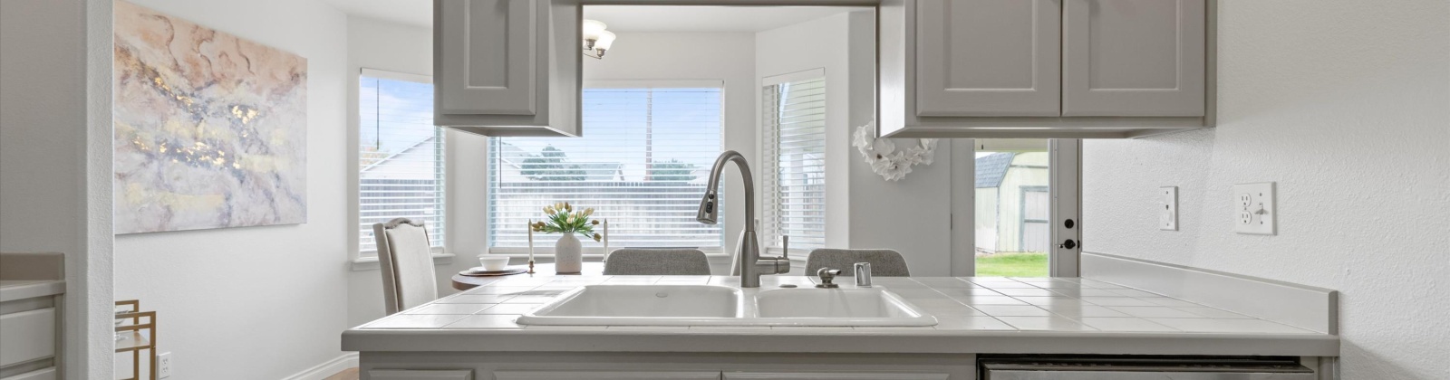 Aloha Drive, West Richland, Washington 99353, 4 Bedrooms Bedrooms, 0 ,3 BathroomsBathrooms,Houses,For Sale,Aloha Drive,0,287928