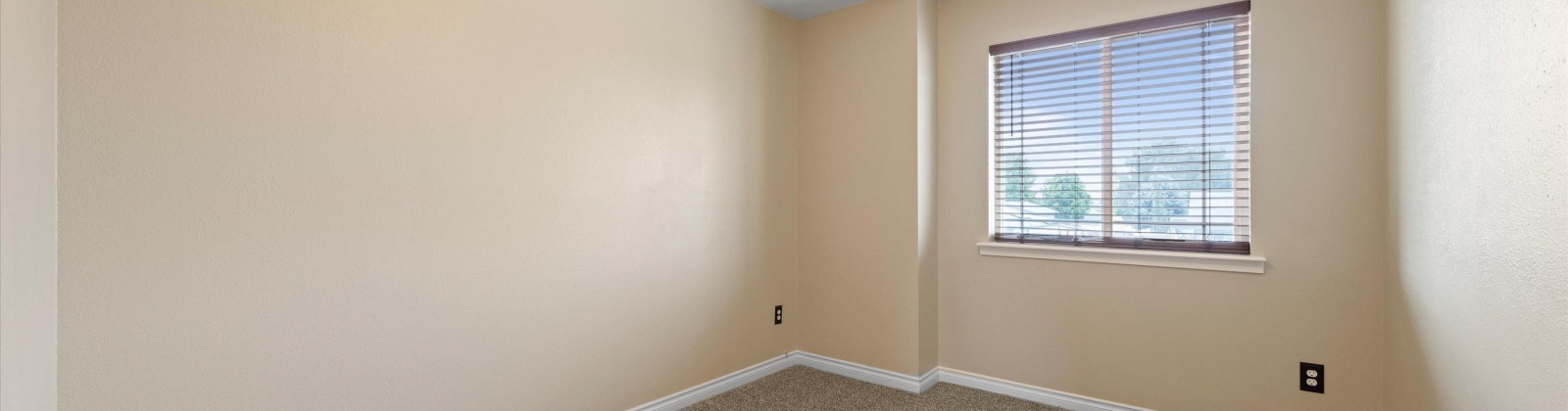 Aloha Drive, West Richland, Washington 99353, 4 Bedrooms Bedrooms, 0 ,3 BathroomsBathrooms,Houses,For Sale,Aloha Drive,0,287928