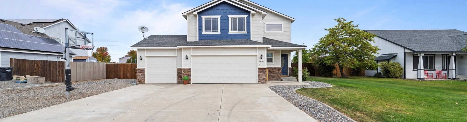 Aloha Drive, West Richland, Washington 99353, 4 Bedrooms Bedrooms, 0 ,3 BathroomsBathrooms,Houses,For Sale,Aloha Drive,0,287928