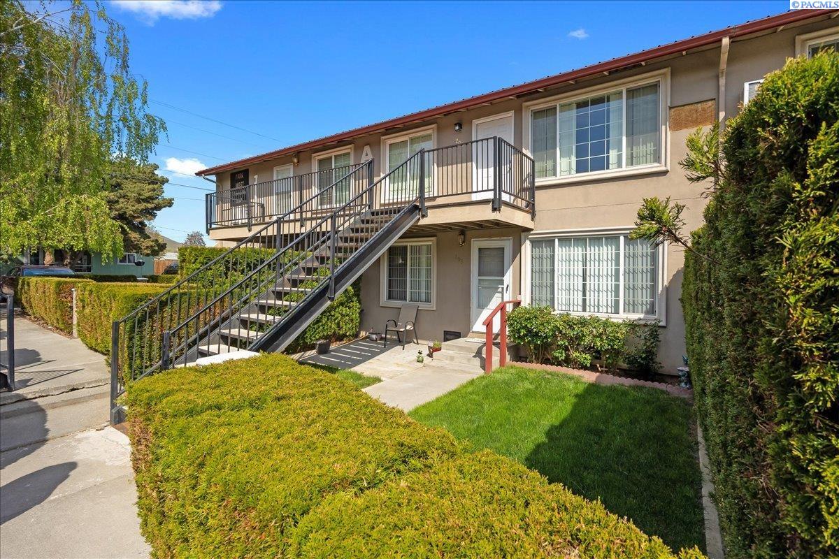 40th #A203, West Richland, Washington 99353, 2 Bedrooms Bedrooms, 0 ,1 BathroomBathrooms,Condos/townhomes,For Sale,40th #A203,0,287941