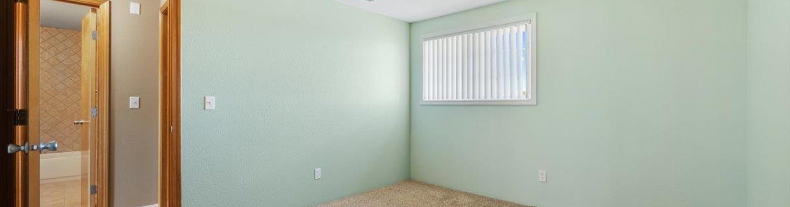 40th #A203, West Richland, Washington 99353, 2 Bedrooms Bedrooms, 0 ,1 BathroomBathrooms,Condos/townhomes,For Sale,40th #A203,0,287941