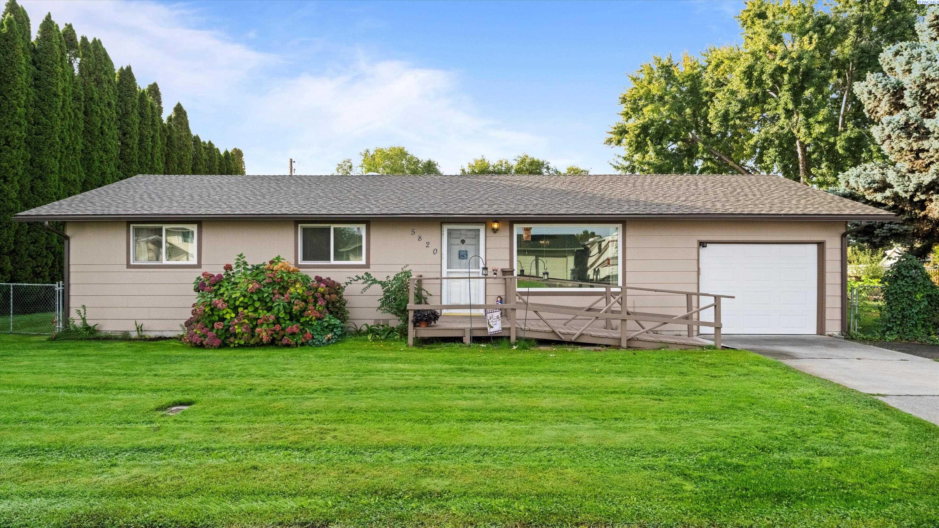 Park Place, Pasco, Washington 99301, 3 Bedrooms Bedrooms, 0 ,3 BathroomsBathrooms,Houses,For Sale,Park Place,0,287958