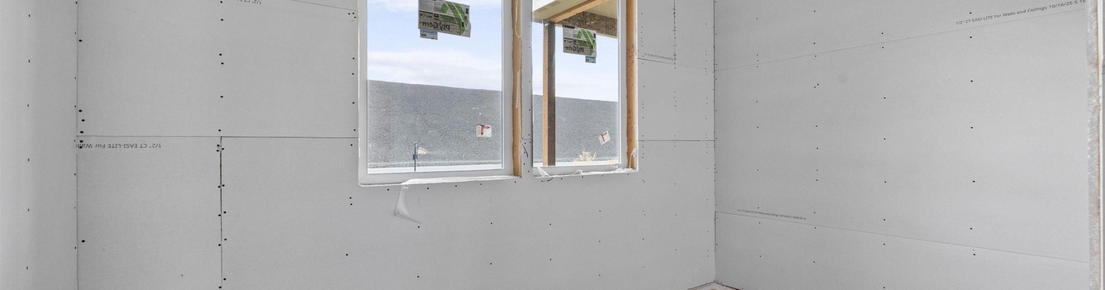 Riviera Drive, Pasco, Washington 99301, 4 Bedrooms Bedrooms, 0 ,3 BathroomsBathrooms,Houses,For Sale,Riviera Drive,0,287971