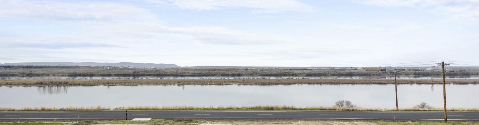 Riviera Drive, Pasco, Washington 99301, 4 Bedrooms Bedrooms, 0 ,3 BathroomsBathrooms,Houses,For Sale,Riviera Drive,0,287971