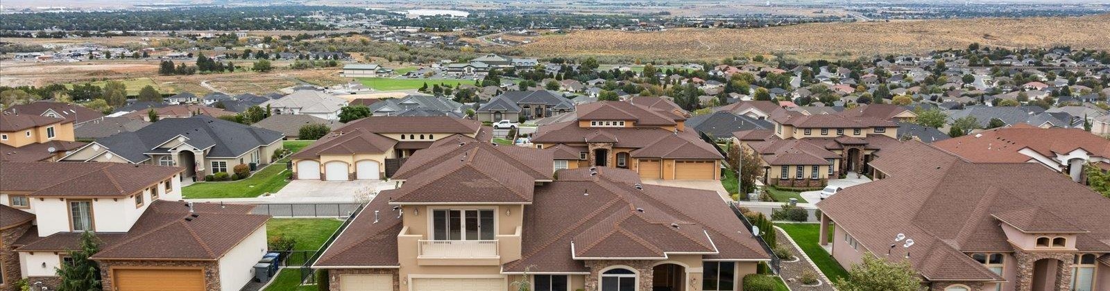 Tuscany Pl, Richland, Washington 99352, 3 Bedrooms Bedrooms, 0 ,4 BathroomsBathrooms,Houses,For Sale,Tuscany Pl,0,287976