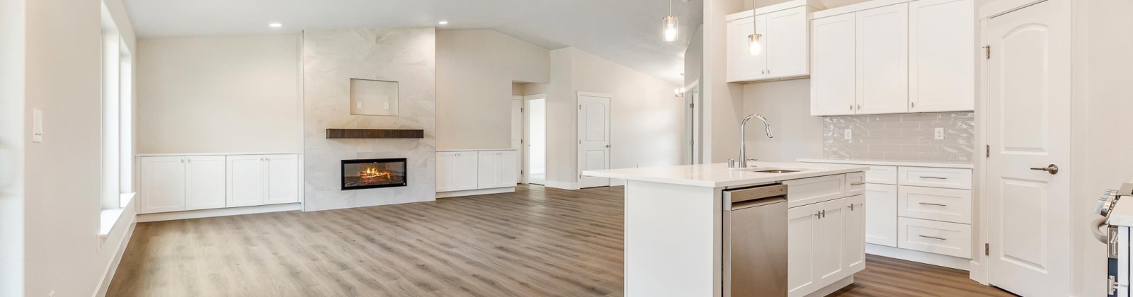 30th Pl, Kennewick, Washington 99338, 4 Bedrooms Bedrooms, 0 ,3 BathroomsBathrooms,Houses,For Sale,30th Pl,0,287986