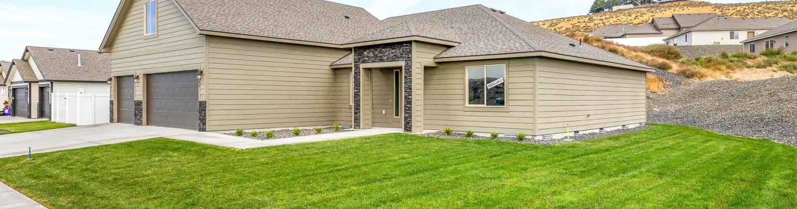 30th Pl, Kennewick, Washington 99338, 4 Bedrooms Bedrooms, 0 ,3 BathroomsBathrooms,Houses,For Sale,30th Pl,0,287986