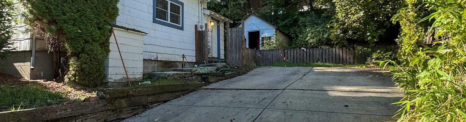 D St, Pullman, Washington 99163, 3 Bedrooms Bedrooms, 0 ,2 BathroomsBathrooms,Houses,For Sale,D St,0,287988