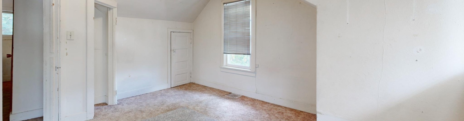 D St, Pullman, Washington 99163, 5 Bedrooms Bedrooms, 0 ,2 BathroomsBathrooms,Houses,For Sale,D St,0,287989