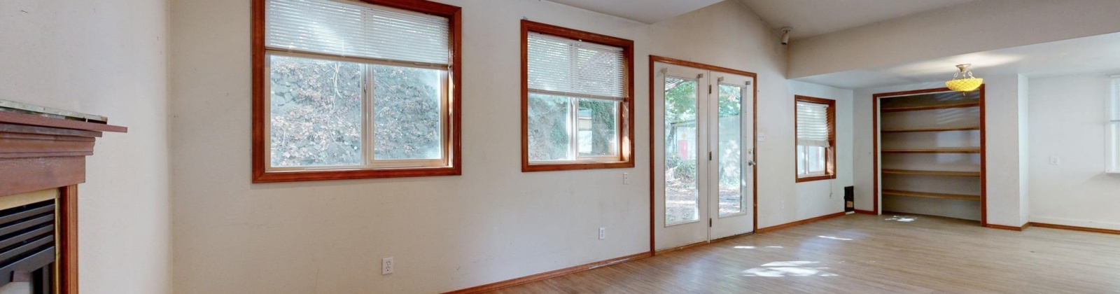 D St, Pullman, Washington 99163, 5 Bedrooms Bedrooms, 0 ,2 BathroomsBathrooms,Houses,For Sale,D St,0,287989