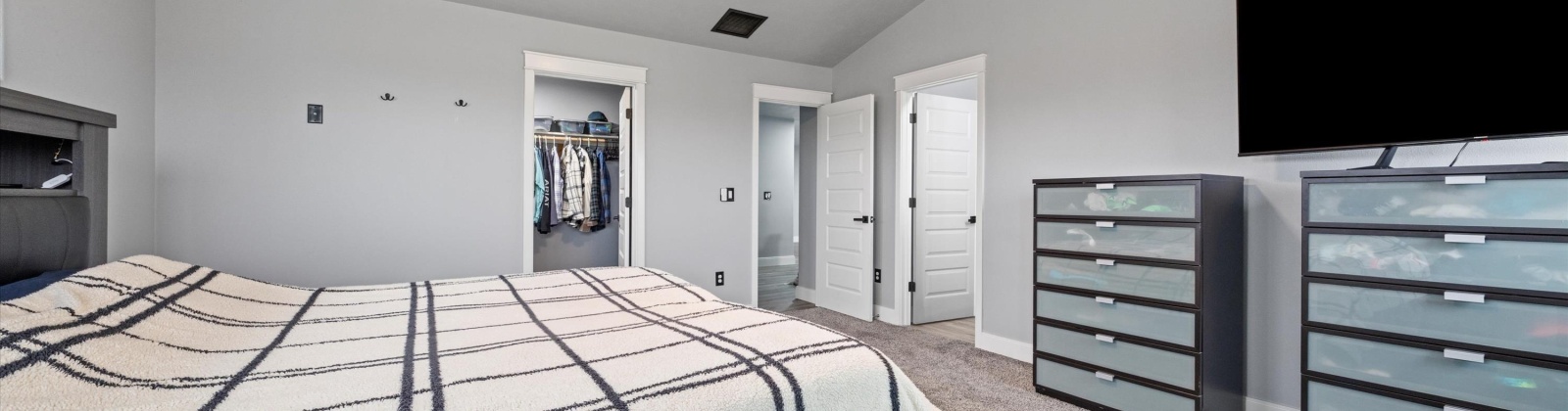 Juneberry Dr., West Richland, Washington 99353, 5 Bedrooms Bedrooms, 0 ,3 BathroomsBathrooms,Houses,For Sale,Juneberry Dr.,0,288000